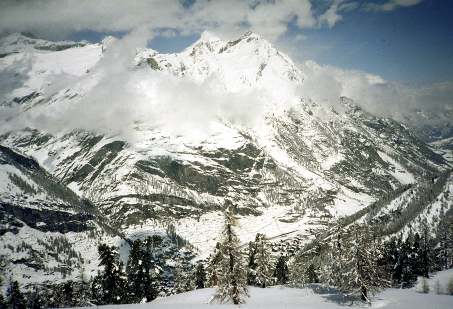 Picture 'zermatt1.jpg' 904x618 pixels.
